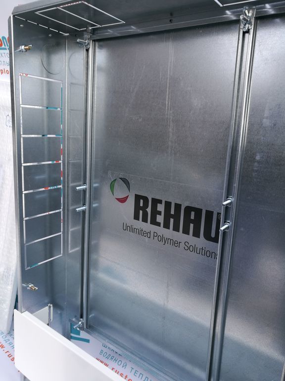 Шкаф коллекторный, встраиваемый REHAU UP 110/1300 белый 4