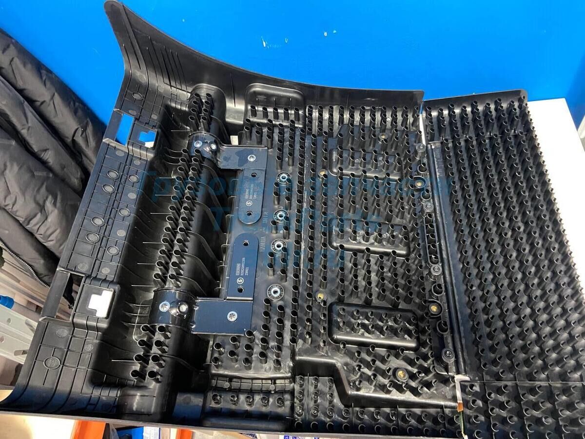 Крыло Шакман Х6000 задняя часть правое левое SHAANXI DZ9X259952005